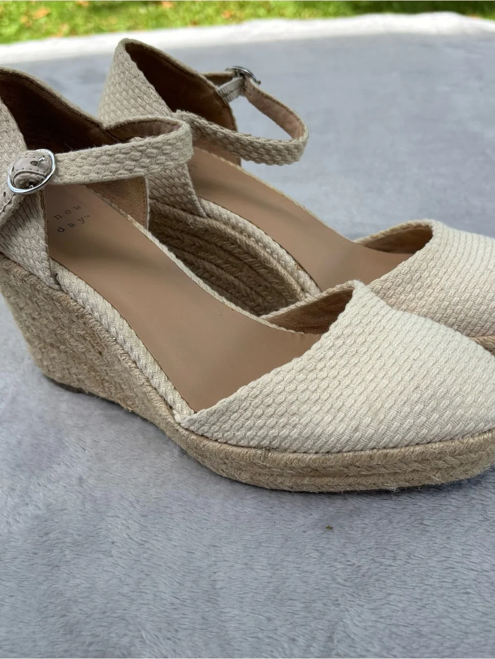 A New Day Women's Olivia Rounded Toe Espadrille Wedge Pumps, Cream Size 7 READ